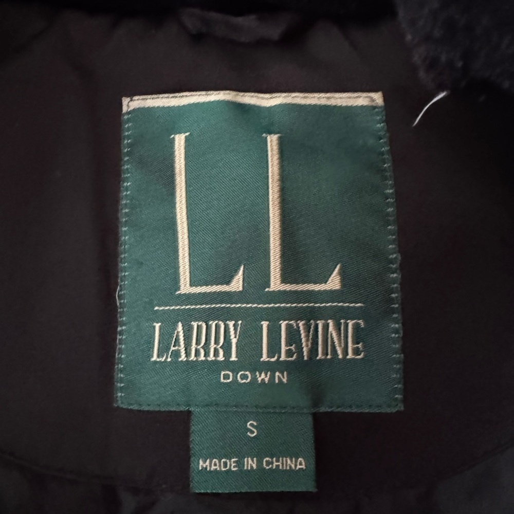 Larry Levine warm puffer jacket with faux fur trim on hood size S - Picture 2 of 10